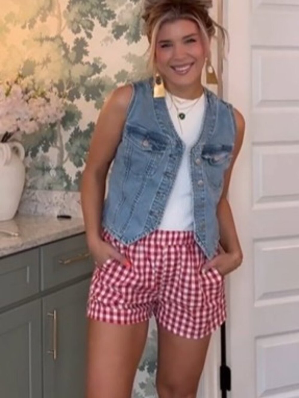 Universal Thread Denim Vest - Picture 2 of 6